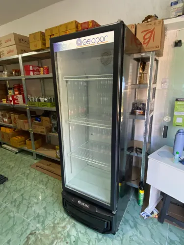 Geladeira expositora Gelopar 414 litros 220V - comércio