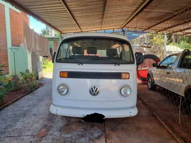 Volkswagen Kombi Standard/ Luxo/ Serie Prata (álcool) 2005