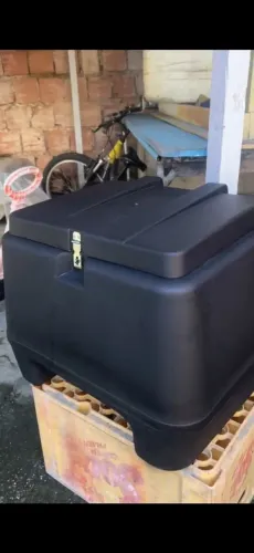 *VENDE-SE BAÚ DE MOTO R$250*