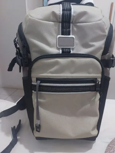 Mochila Tumi Alpha Bravo Reserve na Cor Chalk