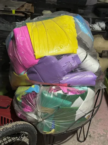Doação de EVA de vários tipos, cores e tamanhos