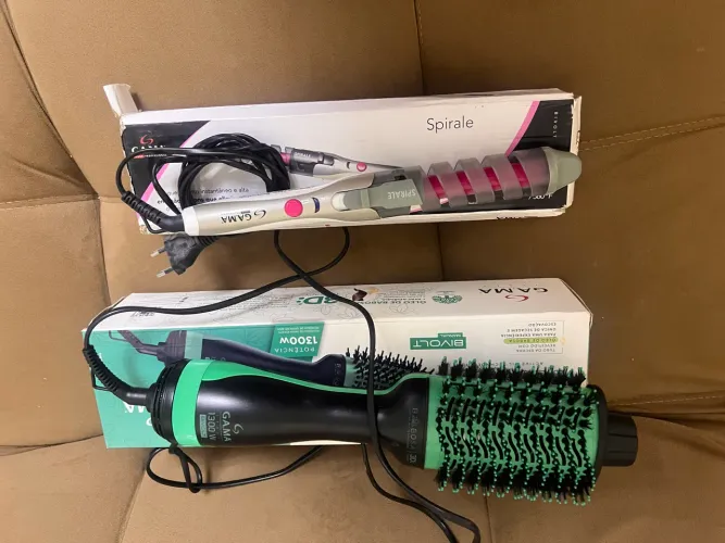 Vendo uma escova rotativa mais um babyliss  usado 1 vez 
