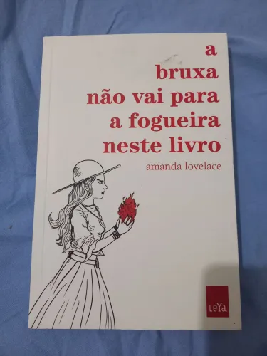 A bruxa não vai para a fogueira neste livro
