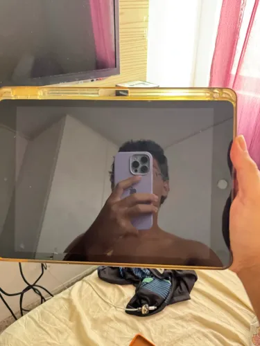iPad 9 (único problema são alguns trincos no vidro)