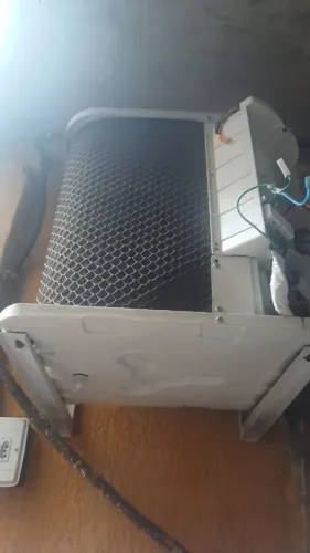 Vendo ar condicionado isplinter inverter consun paro de funcionar barato