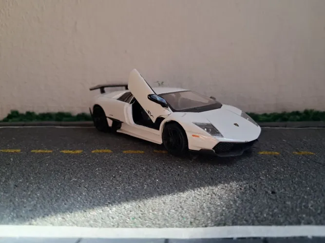 miniatura lamborghini murcielago branca 1/38