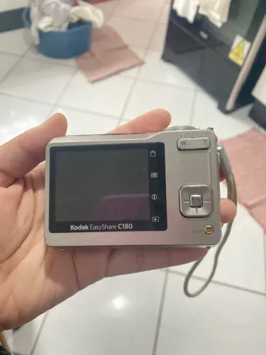 Câmera Kodak 10.2 megapixels