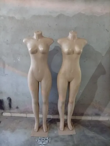 Manequins