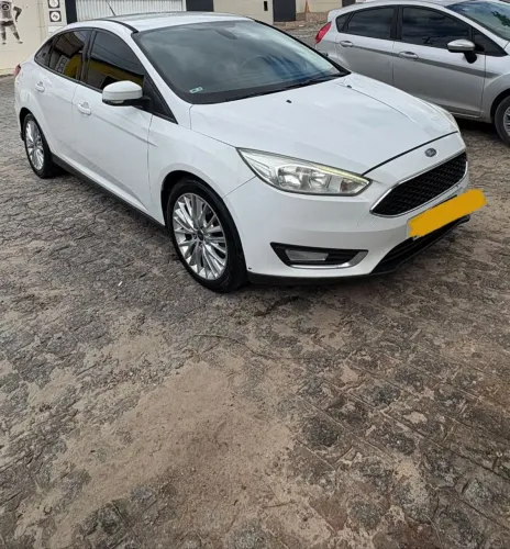 Ford Focus Fastback Se/se Plus 2.0 Flex Aut. 2017