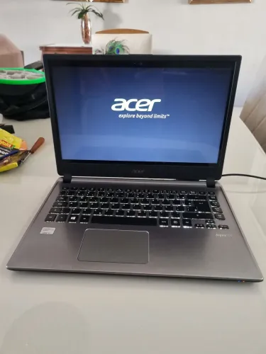 Notebook acer ultrabook i3 10Gb de memória SSD256GB TELA 14 super rápido conservado 