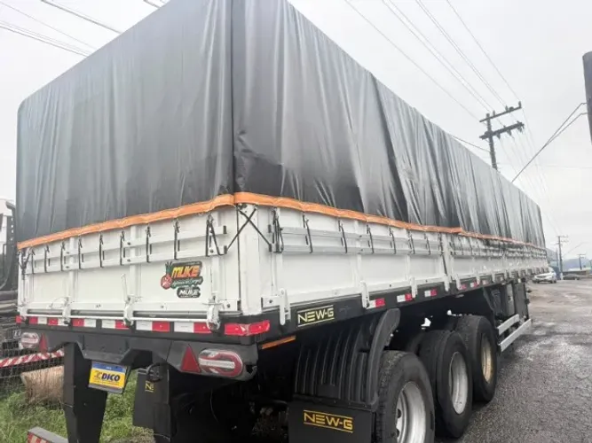 Carreta New G ano 2023 - Graneleira 12,40 metros - 2023