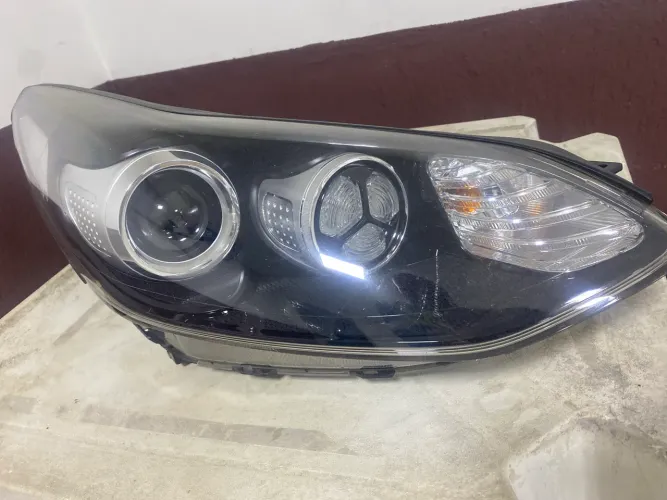 Farol Kia Sportage 2022