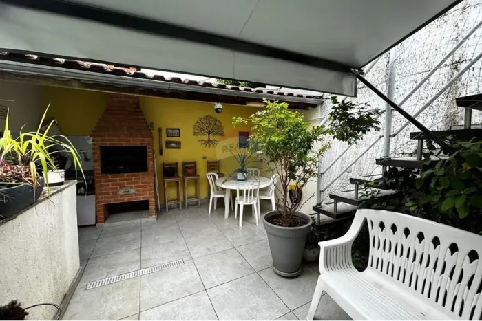 Casa Assobradada Ampla Próx. Metrô Jardim São Paulo | Ideal para Moradia ou Oficina!