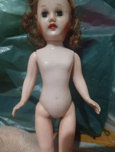 boneca antiga anos 60/70... olhos móveis