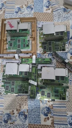 Placas e Carcaça de super Nintendo