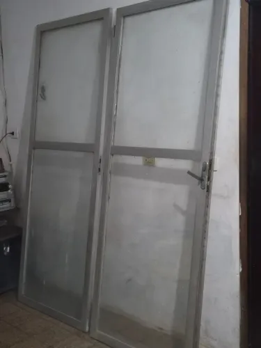 Portas de Alumínio com Vidro 2 Folhas