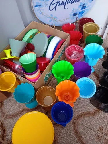 Kite peguei monte completo para começar seu negócio, telas , bandejas e muito maís..!