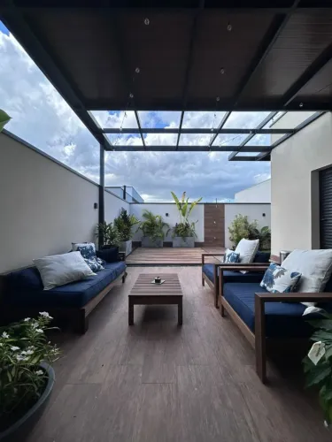 Casa em Condomínio Fechado à Venda em Taubaté | 3 Dormitórios, Piscina e Área Gourmet | Re