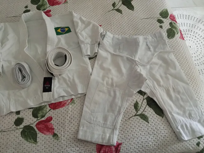 Kimono jeu jitsu infantil 5 a 6 anos