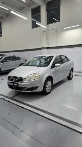 Fiat Linea Essence 1.8 Flex 16V 4P 2016