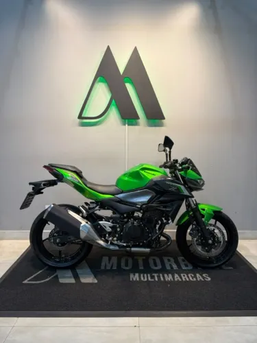 Kawasaki Z500 2025 - 2.732 KM