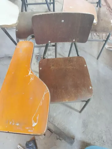 Cadeira de escola ? ZAP *72