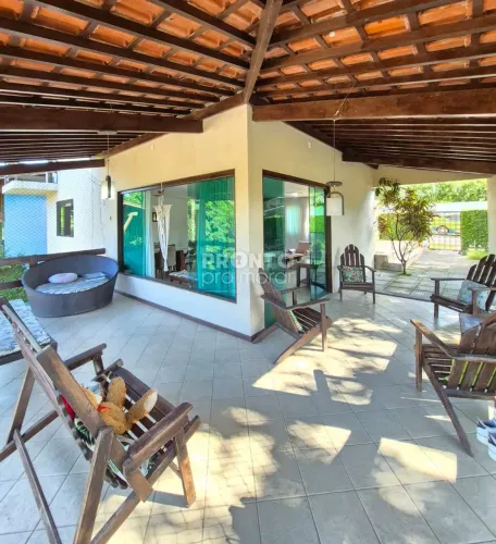 Casa de Condomínio com 3 quartos em Sítio dos Pintos