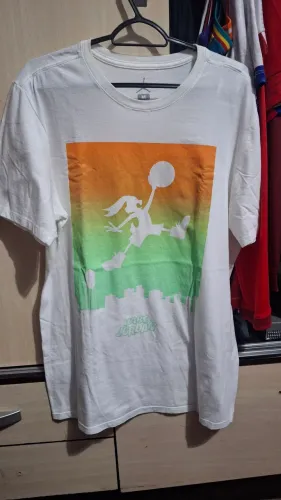 Camiseta Jordan (Space Jam)