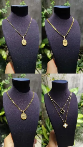 Colar dourado feminino em aço inoxidável