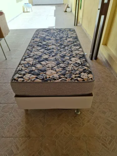Cama box solteiro ( sem cama auxiliar)
