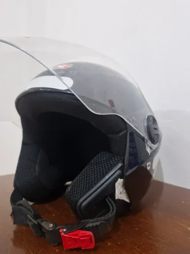 CAPACETE SEMINOVO (TAMANHO 56)