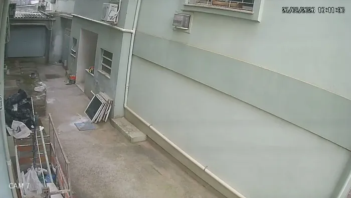 BASCULANTE COM VIDRO 30,00 CADA
