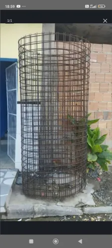 Vendo tela para radier , piso e etc... tamanho 2 de largura por 6 de comprimento 250$