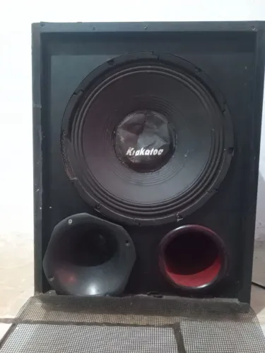 Caixa de som amplificada tipo Bob caseira