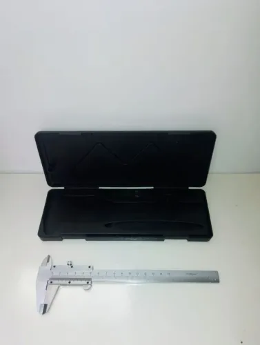 Paquimetro em aço Paquimetro Mtx 150mm Analógico com estojo 