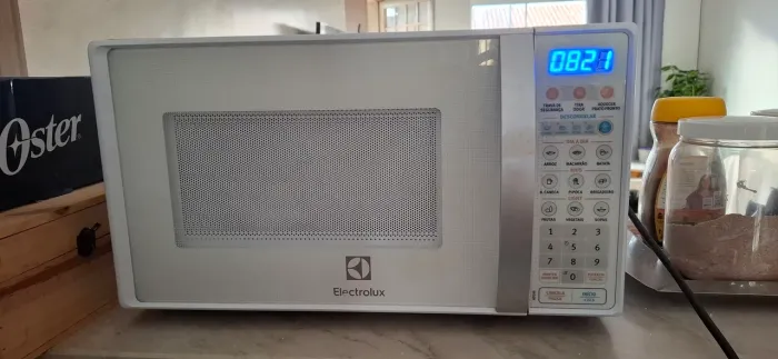 MICROONDAS ELETROLUX 20L