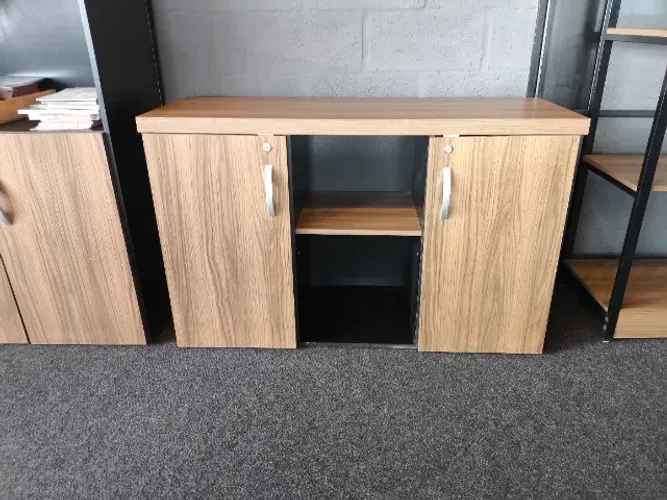 Armário Baixo de Escritório com 2 Portas e Prateleira - 0,75x1,19x0,42cm - MEGA OFERTA!!