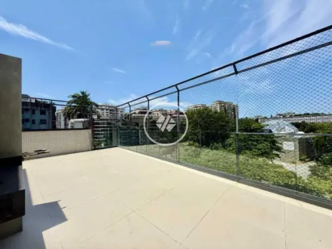 Cobertura Duplex 200m² na Gávea