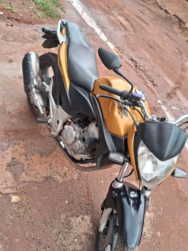 Moto pra venda 