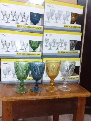 Taças 6 caixas com 36 taças