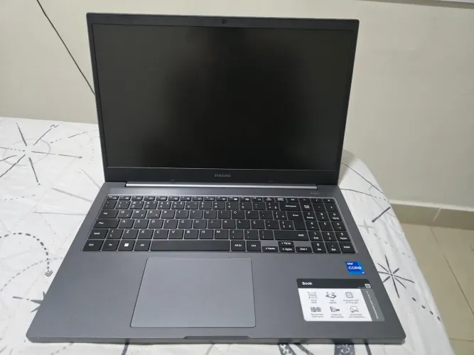 Notebook Samsung I7 16GB RAM TB SSD