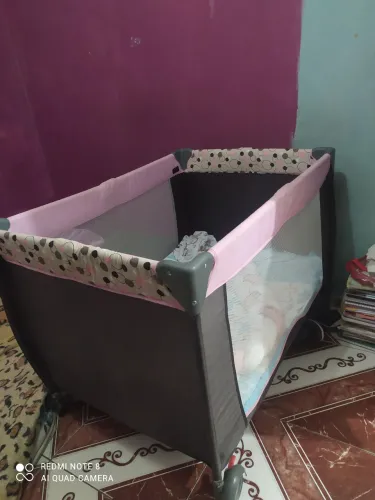 Vende-se carrinho de bebê e berço portátil