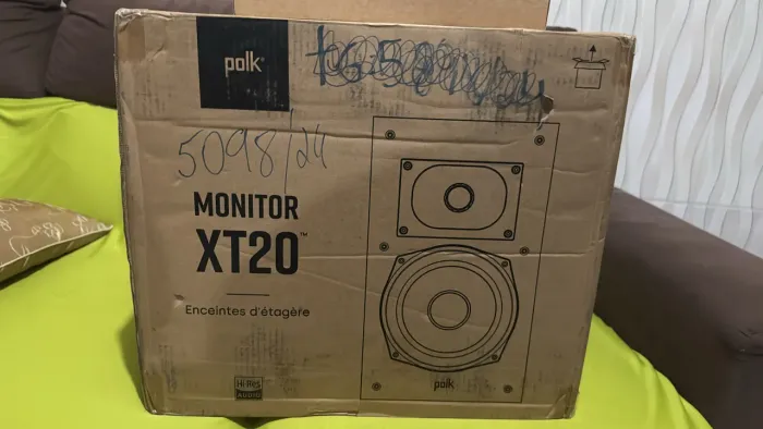 Polk Áudio Monitor XT20