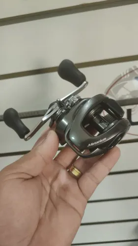 Carretilha Shimano metanium 100