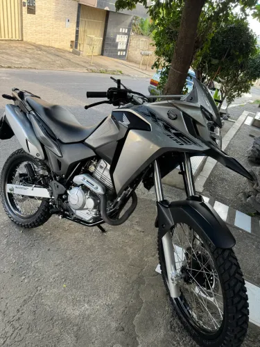A mais nova do Brazil sem detalhes 100% original Pra quem realmente quer uma moto zera