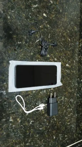 Redmi 10C 64GB + carregador + fone 