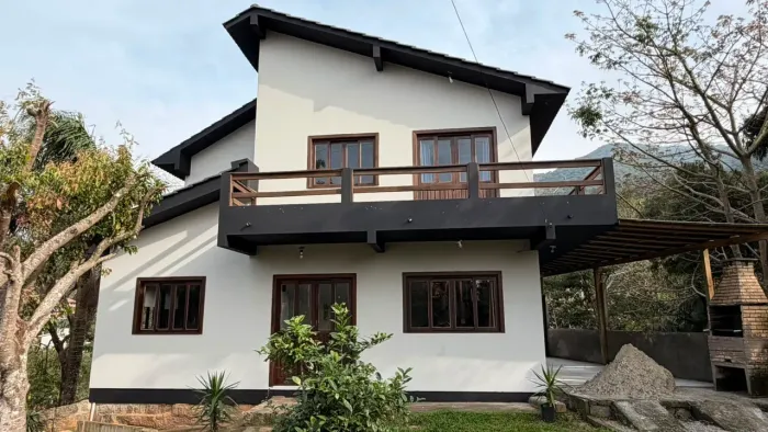 Casa aluguel anual Praia Siriu 
