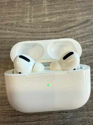 Fones de ouvido Apple AirPods Pro 1ª geração com estojo