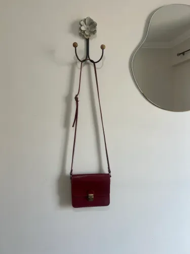 Bolsa italiana em couro original vermelha alça tiracolo