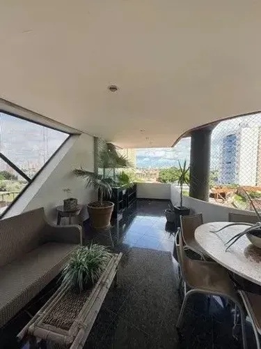 Apartamento Um por Andar no Edificio Michele Cler